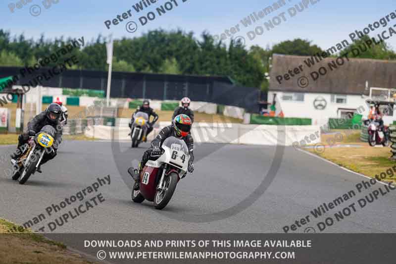 Vintage motorcycle club;eventdigitalimages;mallory park;mallory park trackday photographs;no limits trackdays;peter wileman photography;trackday digital images;trackday photos;vmcc festival 1000 bikes photographs